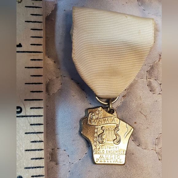 Jewelry Wsma District Solo Ensemble Music Festival Medal Badge Pin